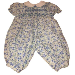 Vintage ROSE COTTAGE Sz XS Infant Smocked Flowers Collar Romper Bubble Suit